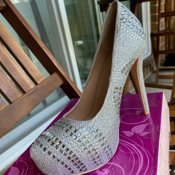 Sparkly high heels - Picture 4 of 5